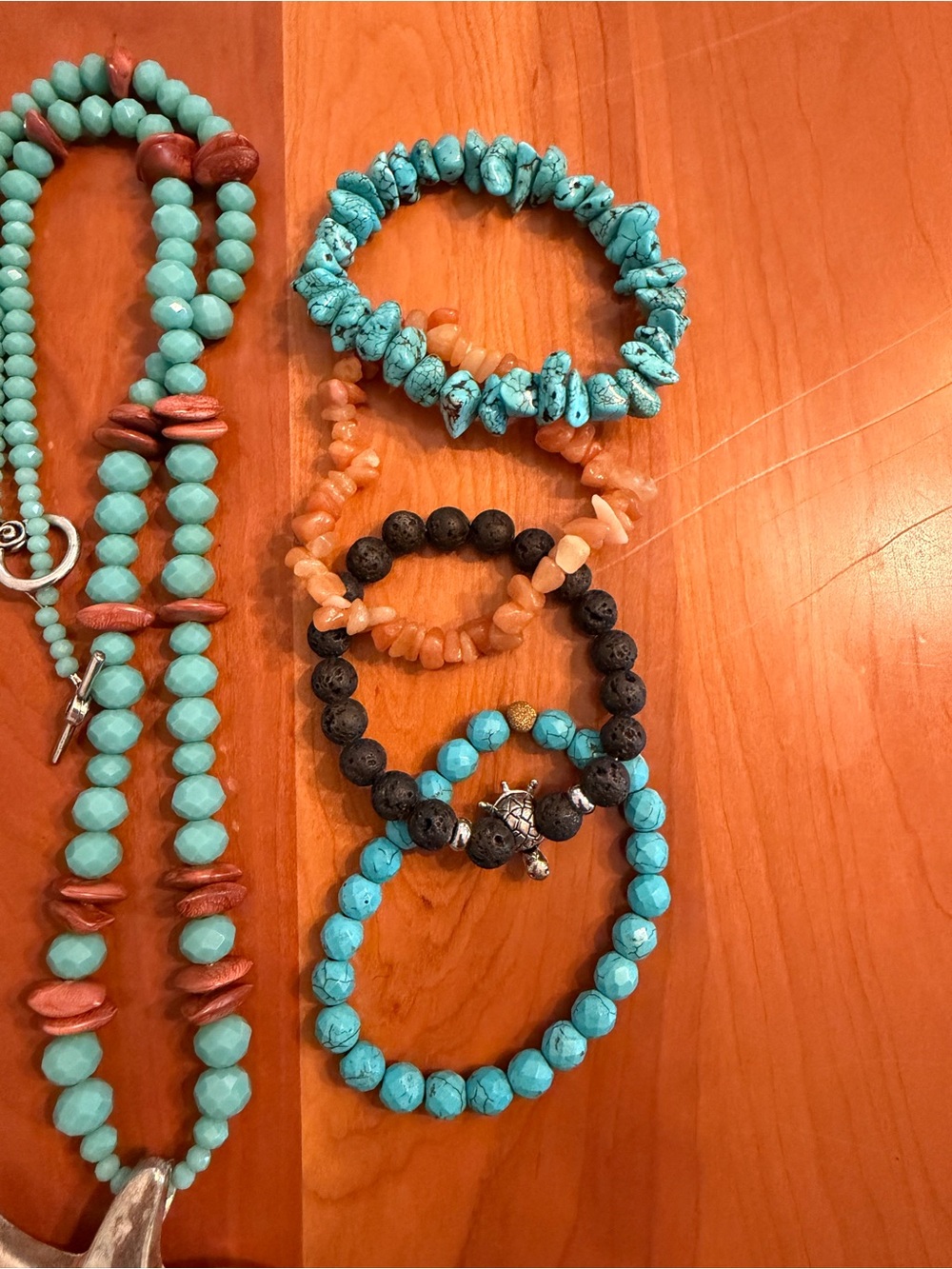 6 Piece Beaded Jewelry Set! Turquoise Beach Vibes! 2 Necklaces and 4 Bracelets!! - Picture 2 of 15